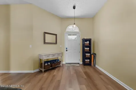 3823 Union Pacific Drive W Jacksonville FL 32246
