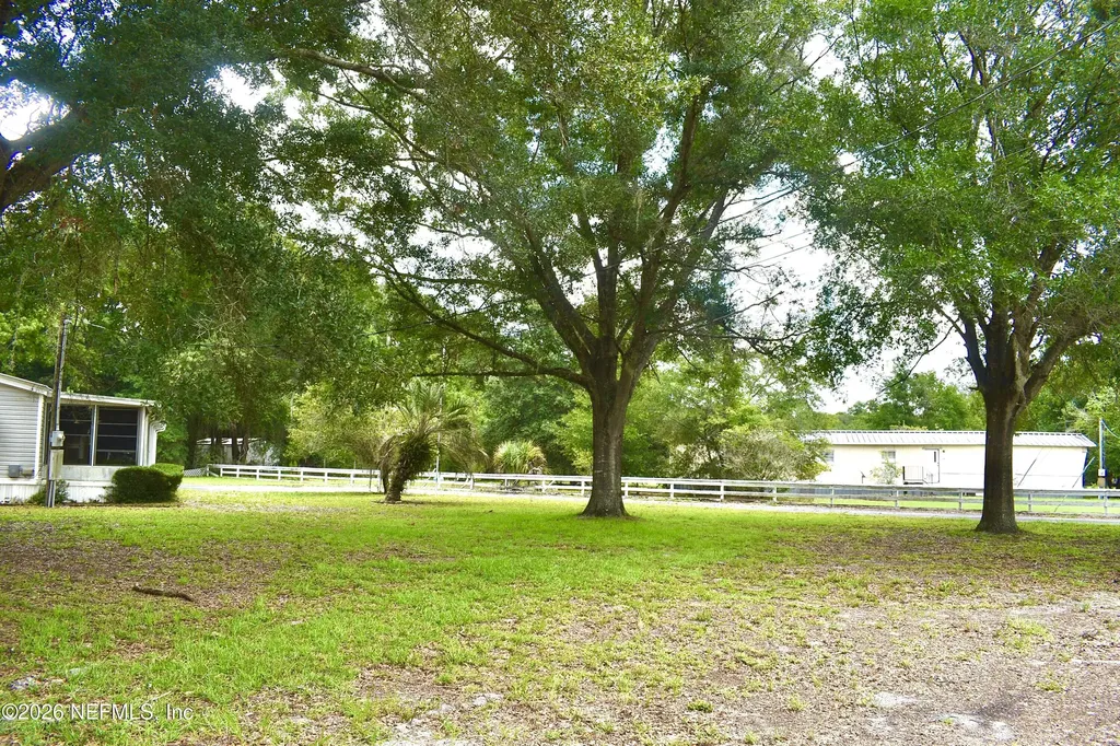 117 Carolyn Court Pomona Park FL 32181