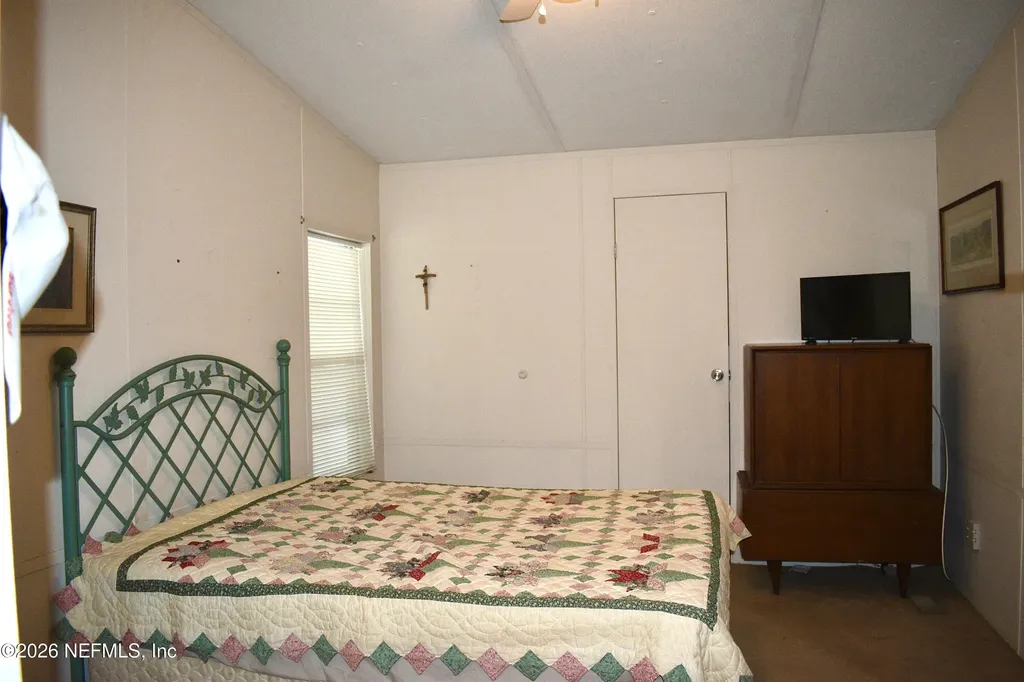 117 Carolyn Court Pomona Park FL 32181