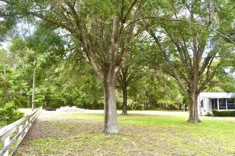 117 Carolyn Court Pomona Park FL 32181