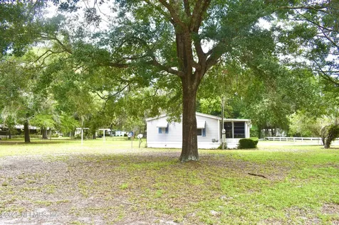 117 Carolyn Court Pomona Park FL 32181