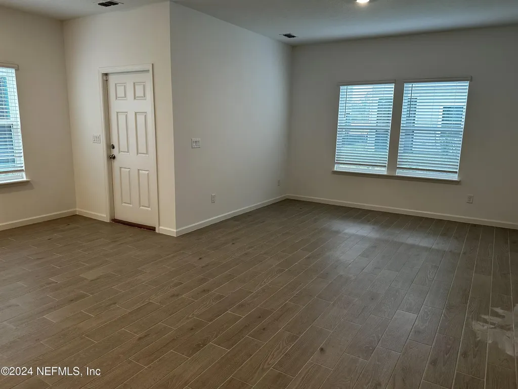 4387 Leeward Breeze Loop Middleburg FL 32068