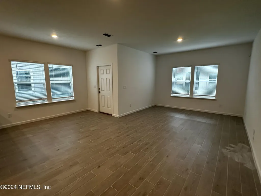 4387 Leeward Breeze Loop Middleburg FL 32068