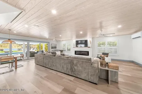 411 A N Roscoe Boulevard Ponte Vedra Beach FL 32082