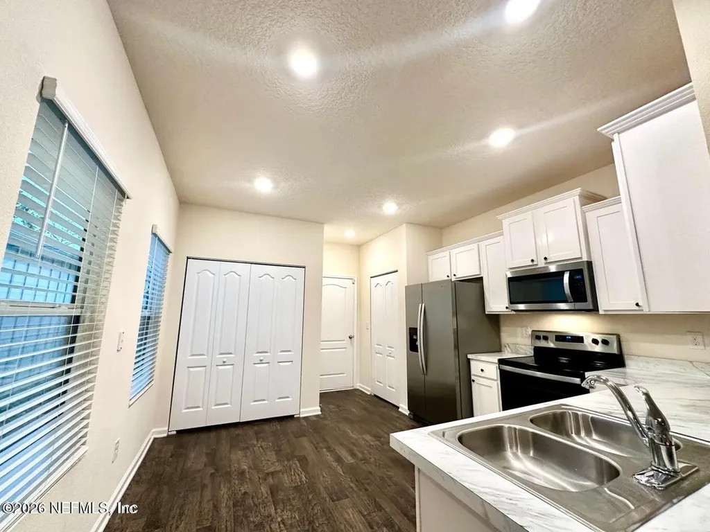 336 Aralia Lane Jacksonville FL 32216