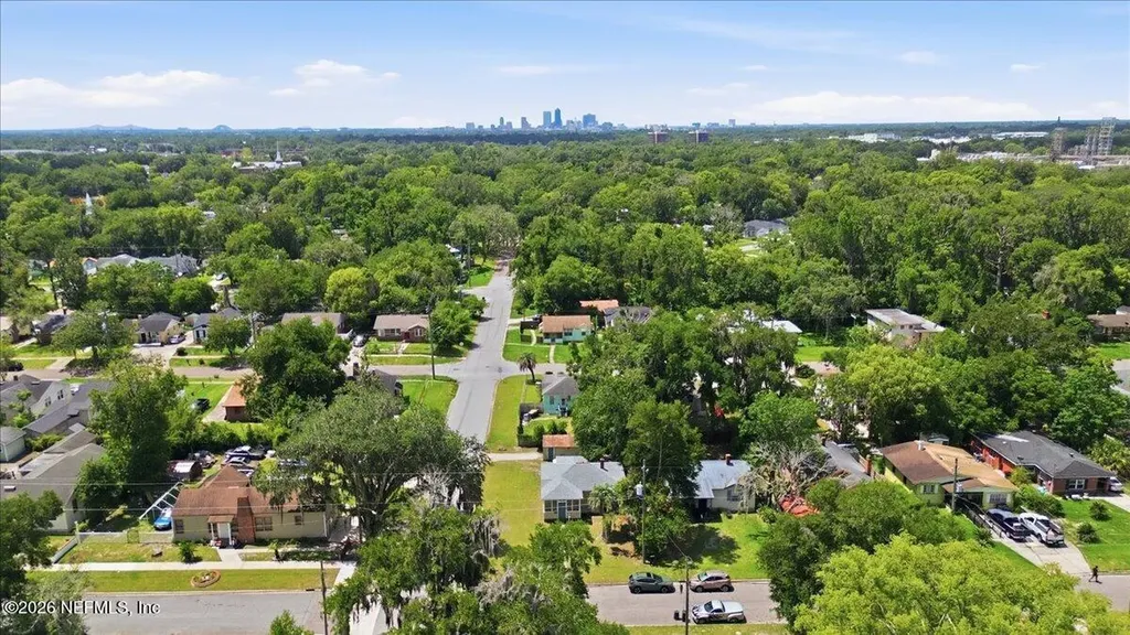 402 W 63rd Street Jacksonville FL 32208