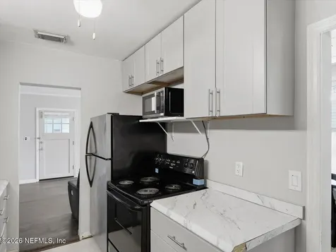 402 W 63rd Street Jacksonville FL 32208