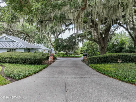 4002 Mcgirts Boulevard Jacksonville FL 32210
