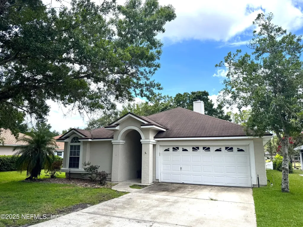 109 Hawthorn Hedge Lane Jacksonville FL 32259