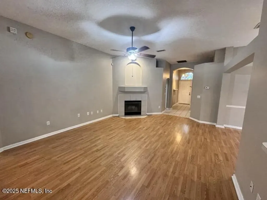 109 Hawthorn Hedge Lane Jacksonville FL 32259