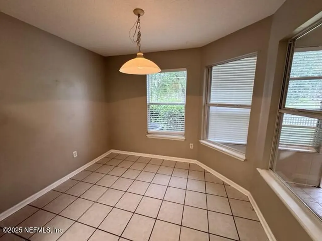 109 Hawthorn Hedge Lane Jacksonville FL 32259