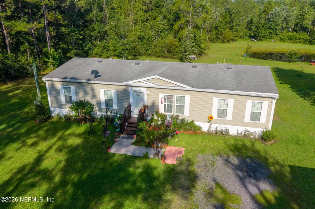 9874 Cedar Creek Farms Road Glen St. Mary FL 32040