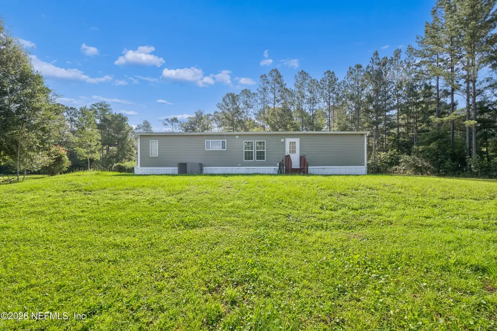 9874 Cedar Creek Farms Road Glen St. Mary FL 32040