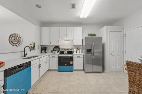 7990 Baymeadows Road E Jacksonville FL 32256