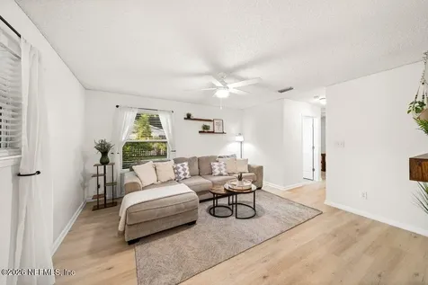 1845 Forsyth Court Atlantic Beach FL 32233