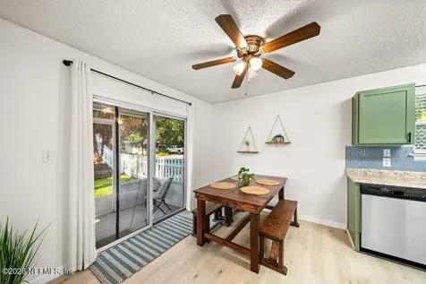 1845 Forsyth Court Atlantic Beach FL 32233