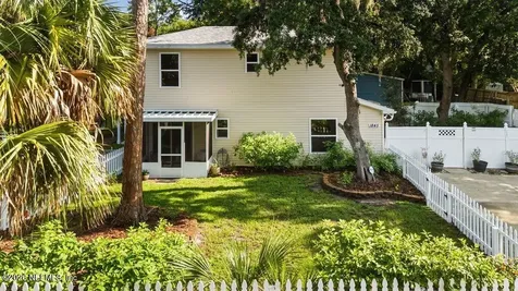 1845 Forsyth Court Atlantic Beach FL 32233