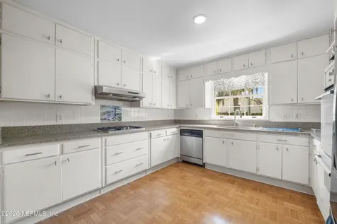 1825 Elizabeth Place Jacksonville FL 32205