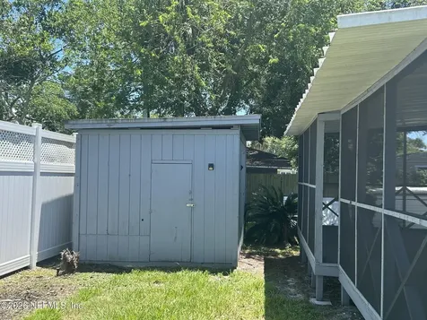 421 7th Street N Jacksonville Beach FL 32250