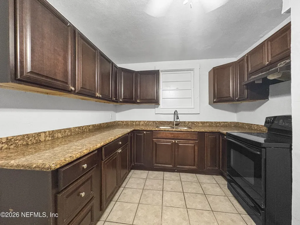 1645 W 17 Street Jacksonville FL 32209