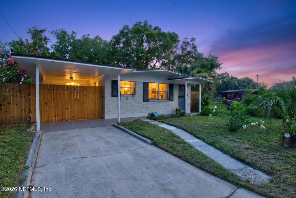 2328 W 10th Street Jacksonville FL 32209