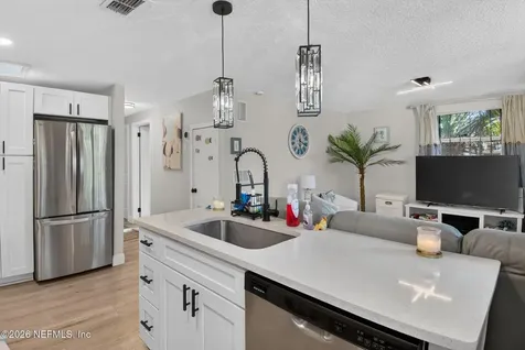 2328 W 10th Street Jacksonville FL 32209