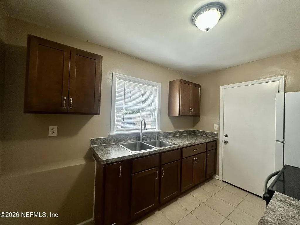 3533 Post Street Jacksonville FL 32205