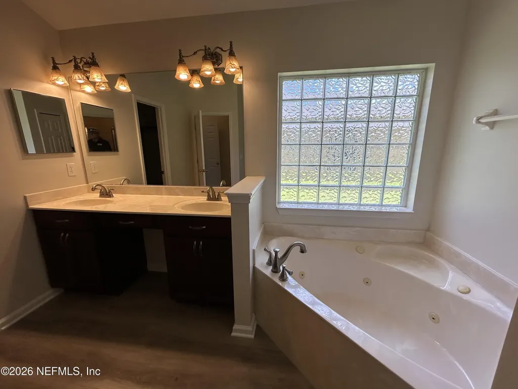 13916 Fish Eagle Drive Jacksonville FL 32226