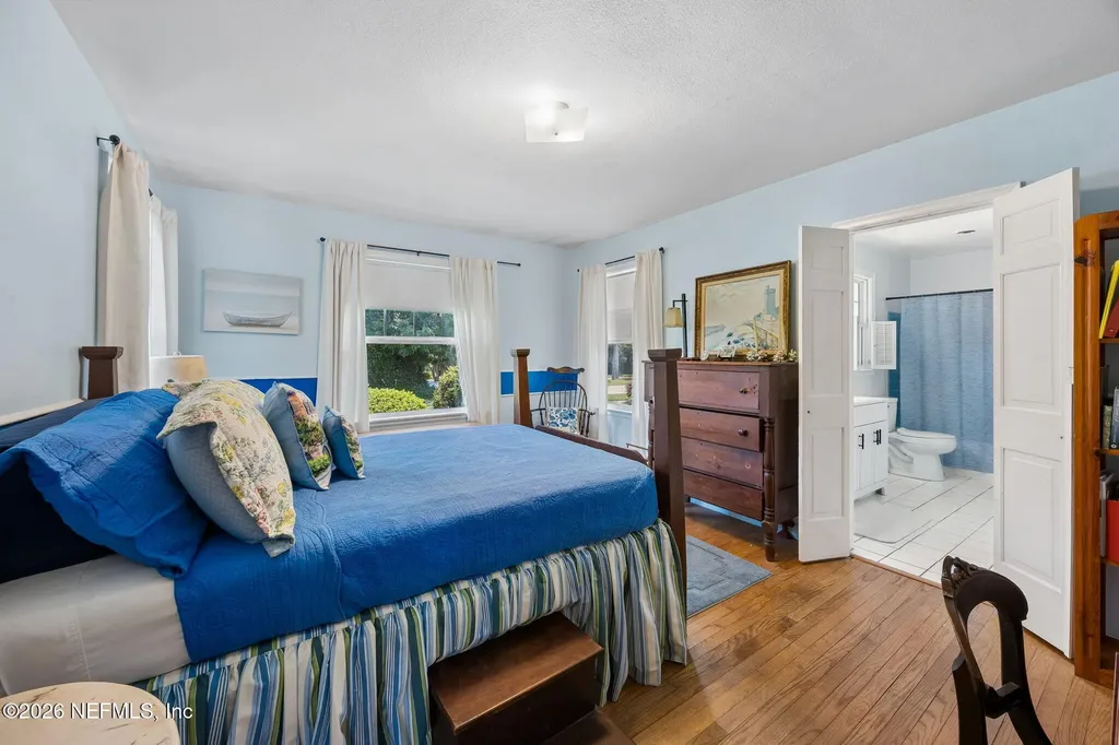 4388 Yacht Club Road Jacksonville FL 32210