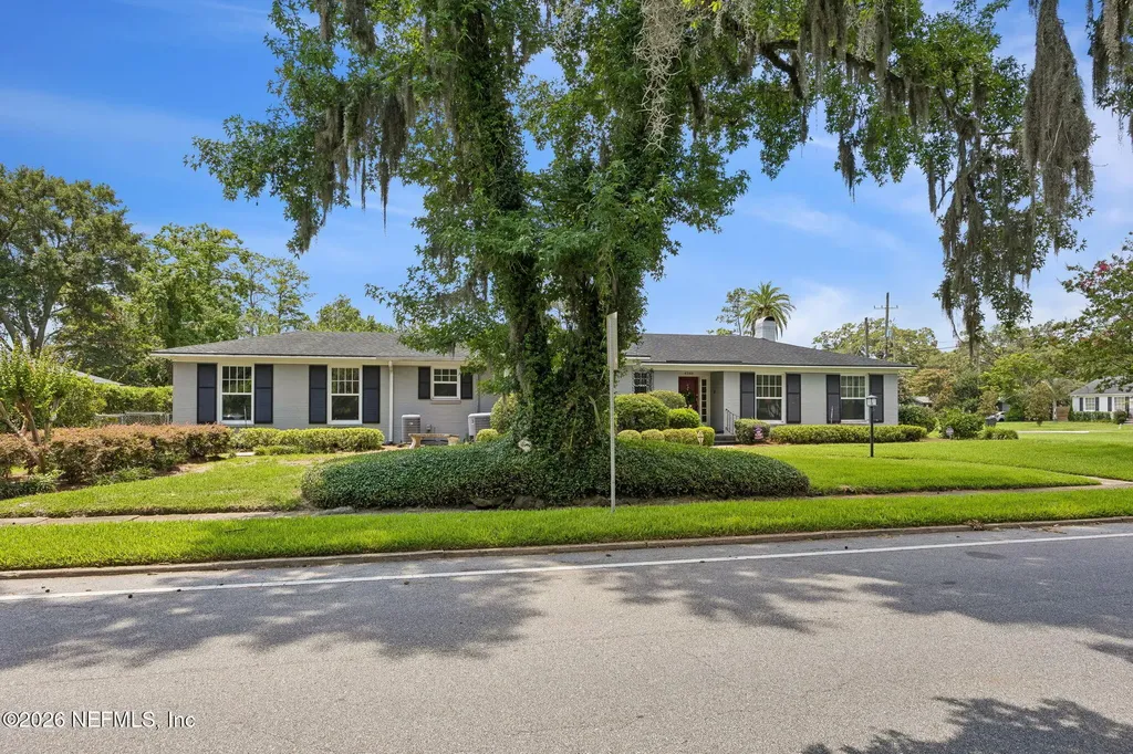 4388 Yacht Club Road Jacksonville FL 32210