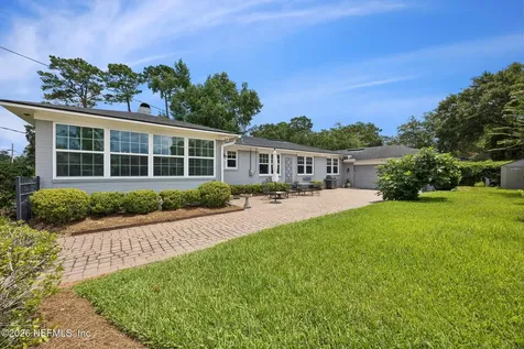 4388 Yacht Club Road Jacksonville FL 32210