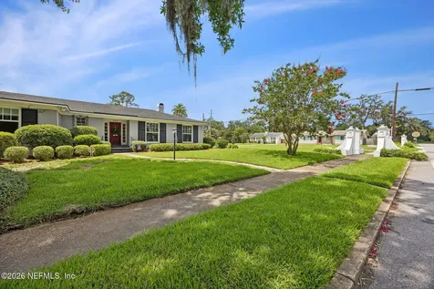 4388 Yacht Club Road Jacksonville FL 32210