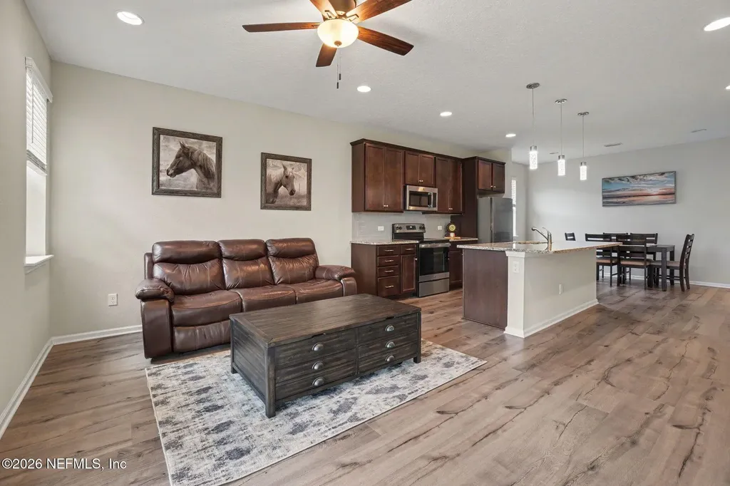 4630 Pine Ridge Parkway Middleburg FL 32068