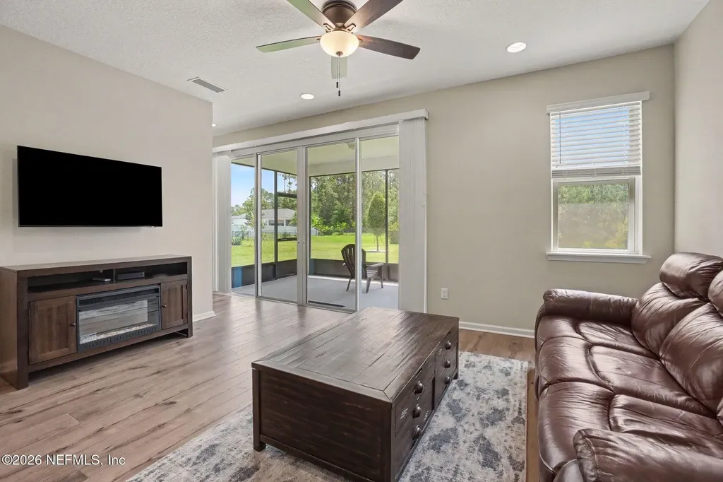 4630 Pine Ridge Parkway Middleburg FL 32068