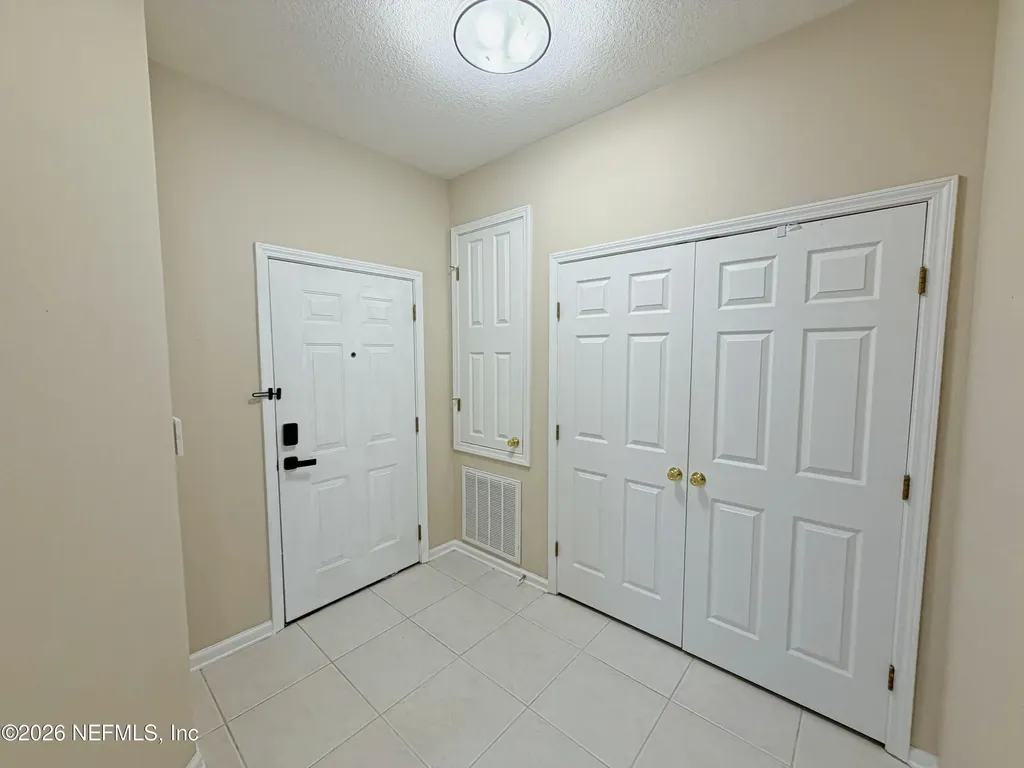7801 Point Meadows Drive Jacksonville FL 32256
