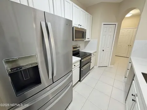 7801 Point Meadows Drive Jacksonville FL 32256