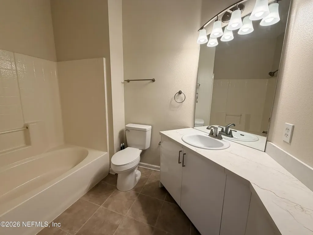 7990 Baymeadows Road E Jacksonville FL 32256