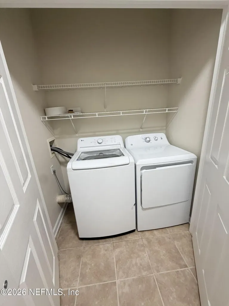 7990 Baymeadows Road E Jacksonville FL 32256