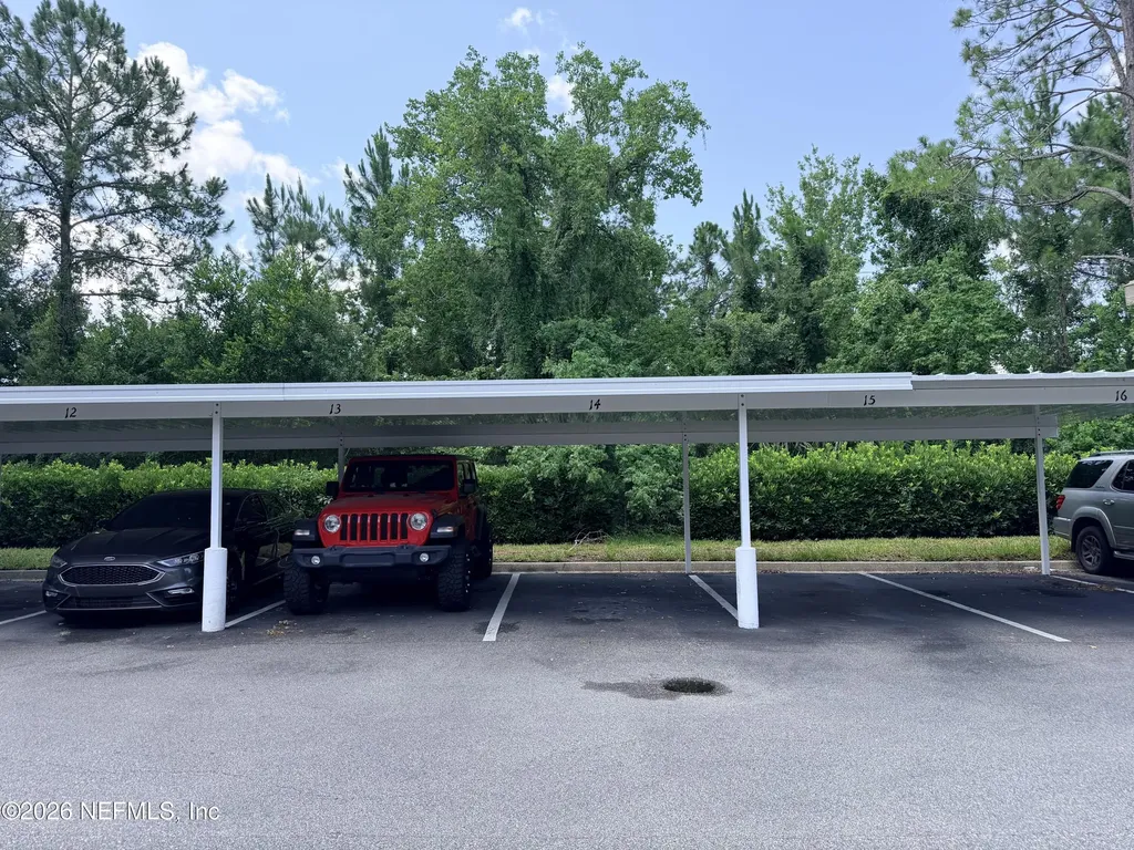 7990 Baymeadows Road E Jacksonville FL 32256