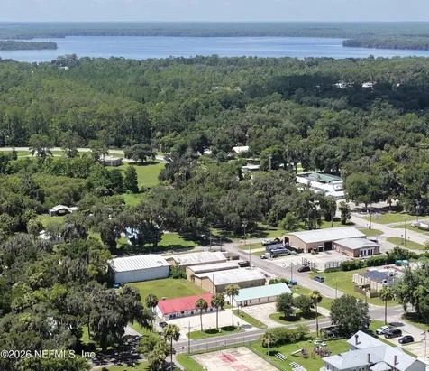 413 Elm Street Welaka FL 32193