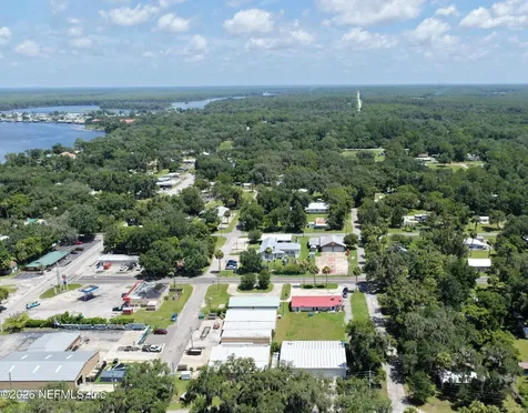 413 Elm Street Welaka FL 32193