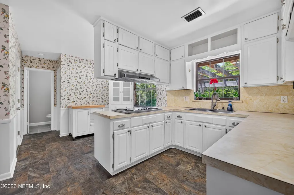 1860 Sunnymeade Drive Jacksonville FL 32211