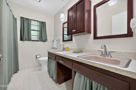 1860 Sunnymeade Drive Jacksonville FL 32211