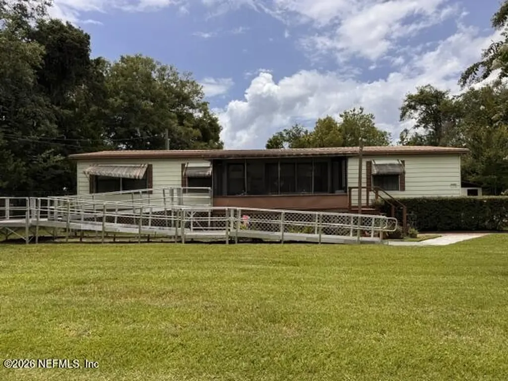 6466 Dor Mil Court Jacksonville FL 32244