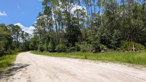 301 Whispering Pines Road Georgetown FL 32139