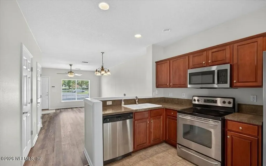 8098 Summer Palm Court Jacksonville FL 32256