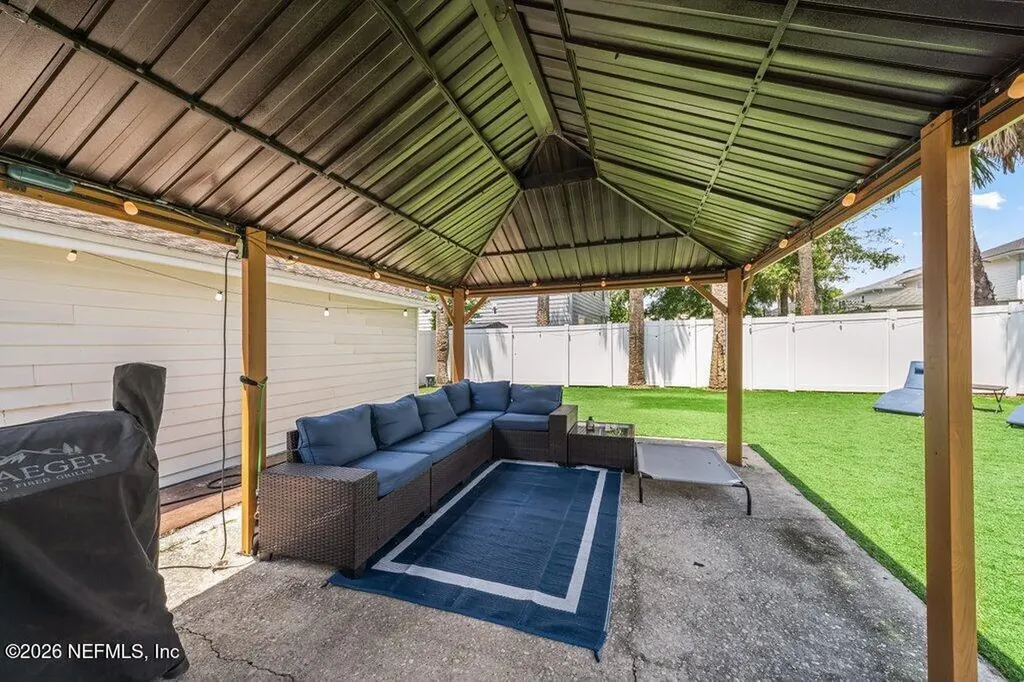 457 7th Avenue S Jacksonville Beach FL 32250