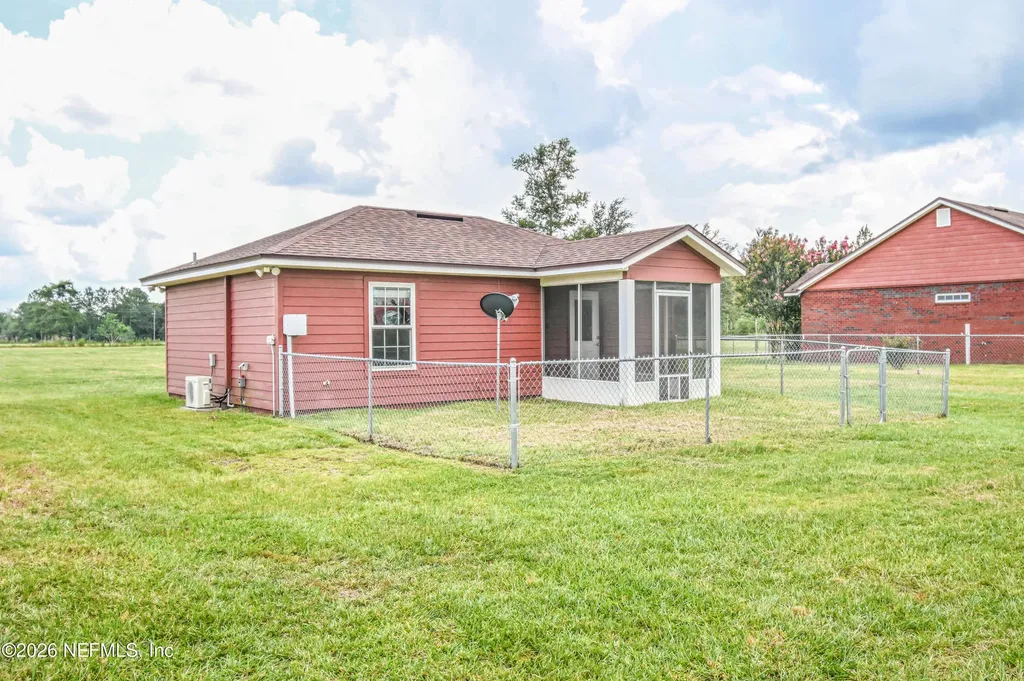 18100 Crews Road Glen St. Mary FL 32040