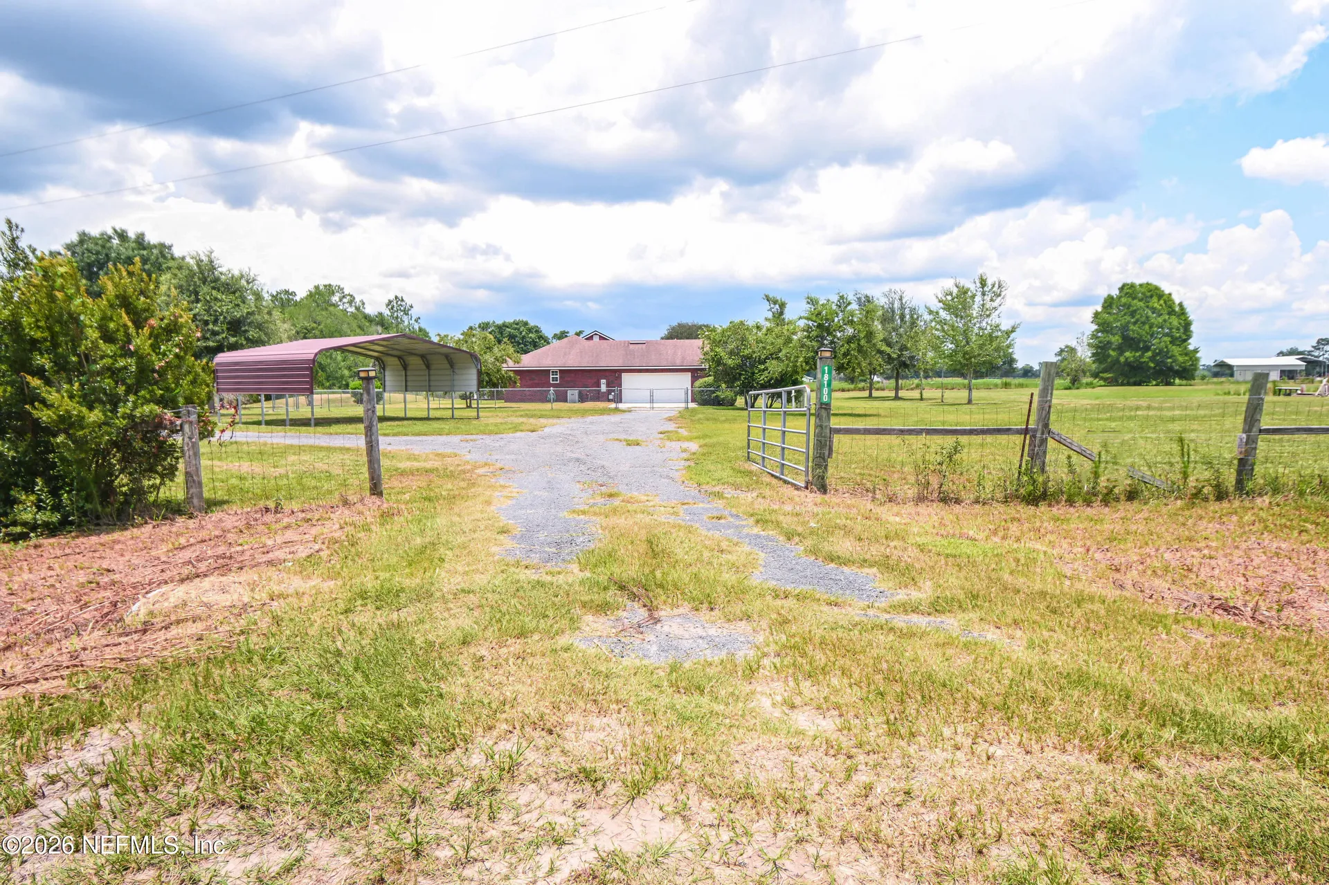 18100 Crews Road Glen St. Mary FL 32040