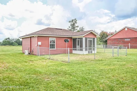 18100 Crews Road Glen St. Mary FL 32040